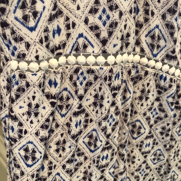 Skies Are Blue Cold Shoulder Top - Picture 3 of 7